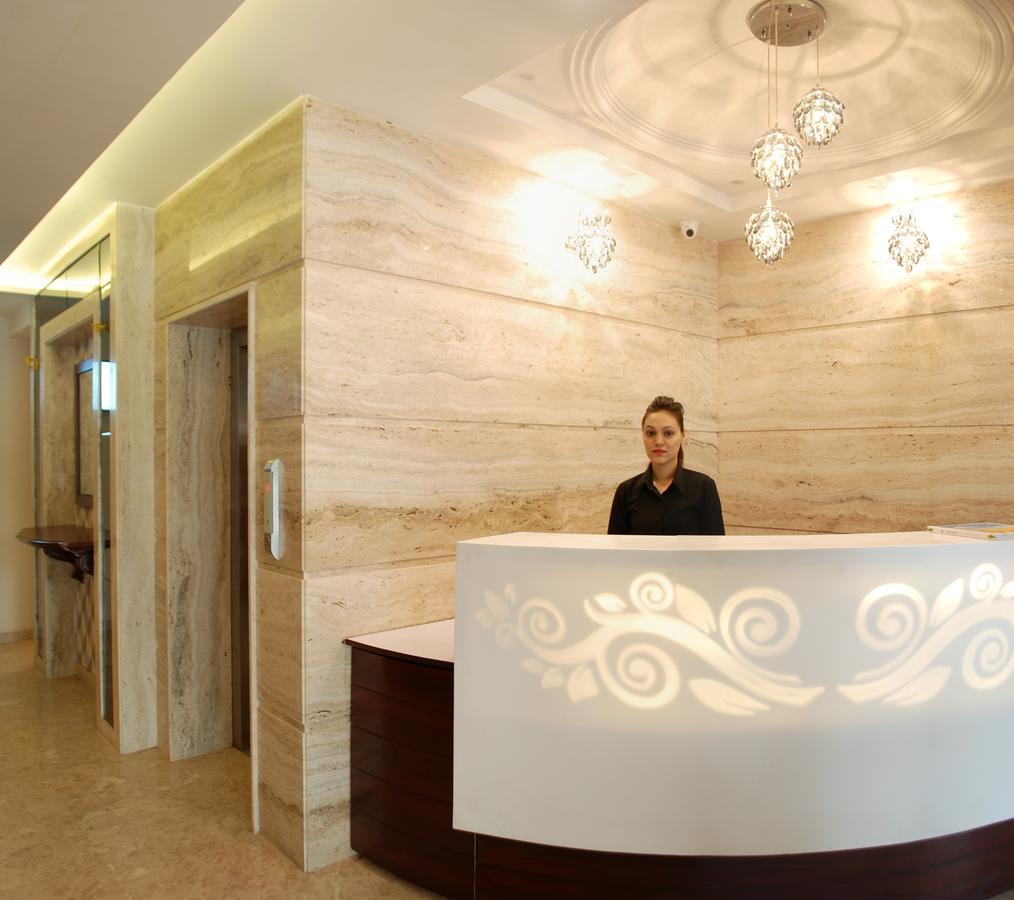 Glades Hotel Mohali Экстерьер фото